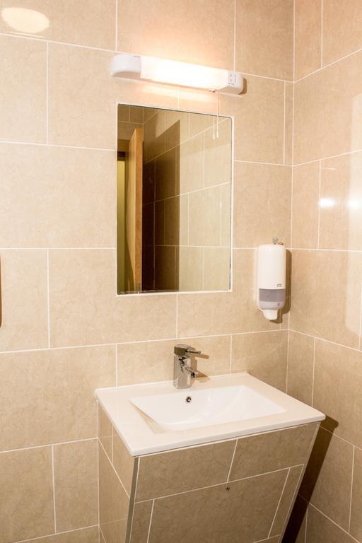 Savoy Hostel Galway City Centre Номер фото