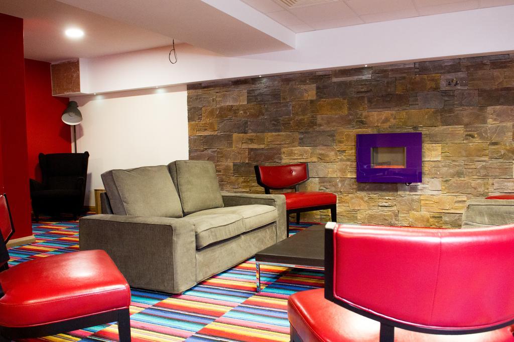 Savoy Hostel Galway City Centre Экстерьер фото